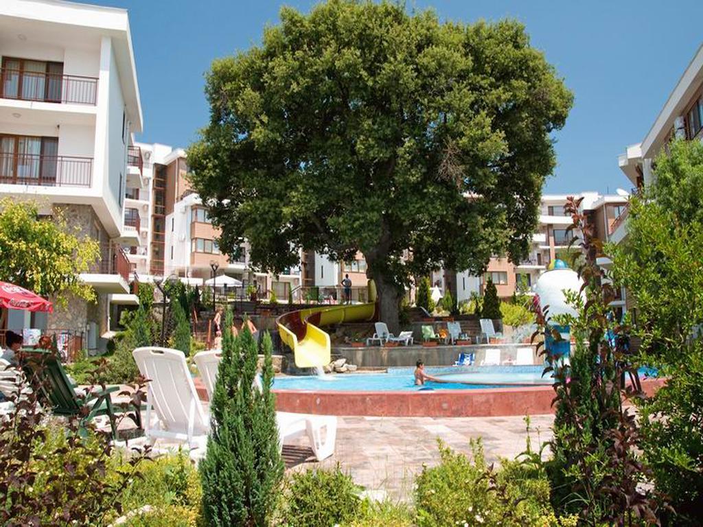 Gt Messambria Fort Beach Apartments Sveti Vlas Dış mekan fotoğraf